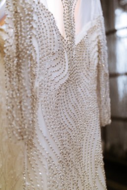 robe de mariage sirène avec diamant et décolleté, new york bridal fashion week