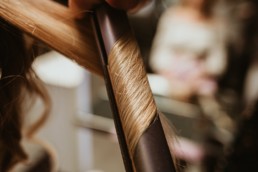 fer a lisser chez coiffeuse diane lauré a montpellier. Meche de cheveux dans fer a lisser pour faire des boucles