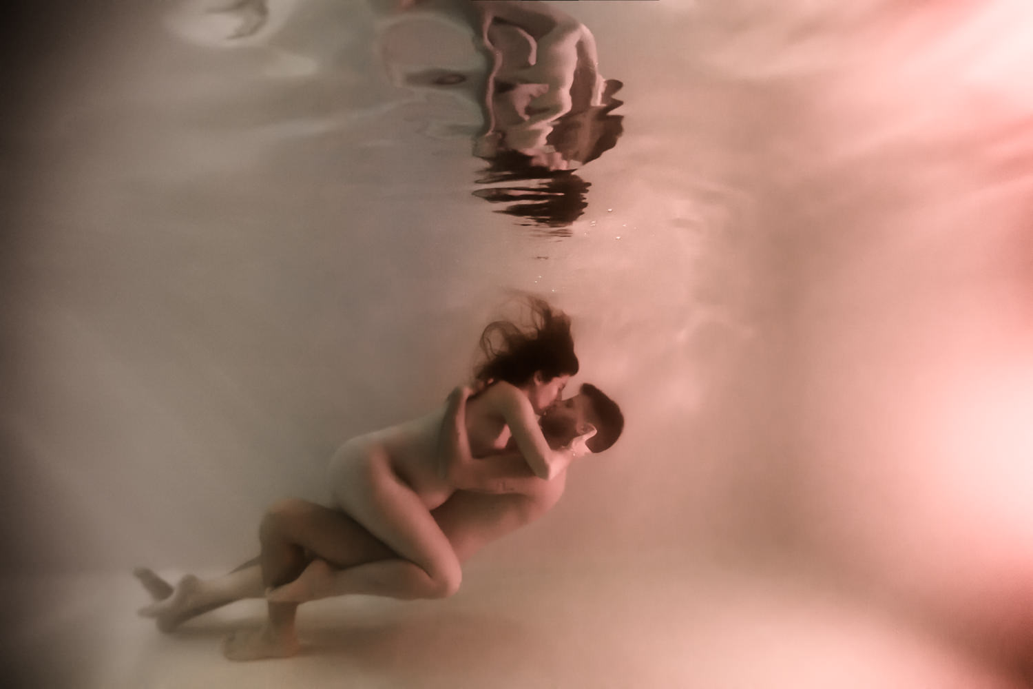 Photographe grossesse dans l'eau Montpellier 