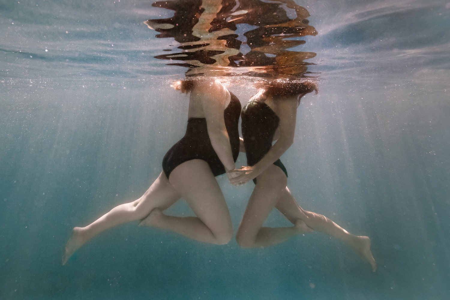 Shooting photo underwater grossesse dans l'eau